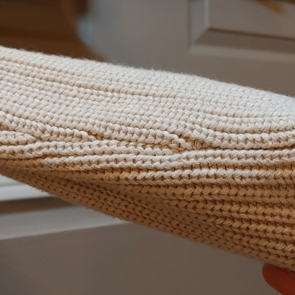 Zara Cream Crew Neck Sweater - Picture 10 of 11